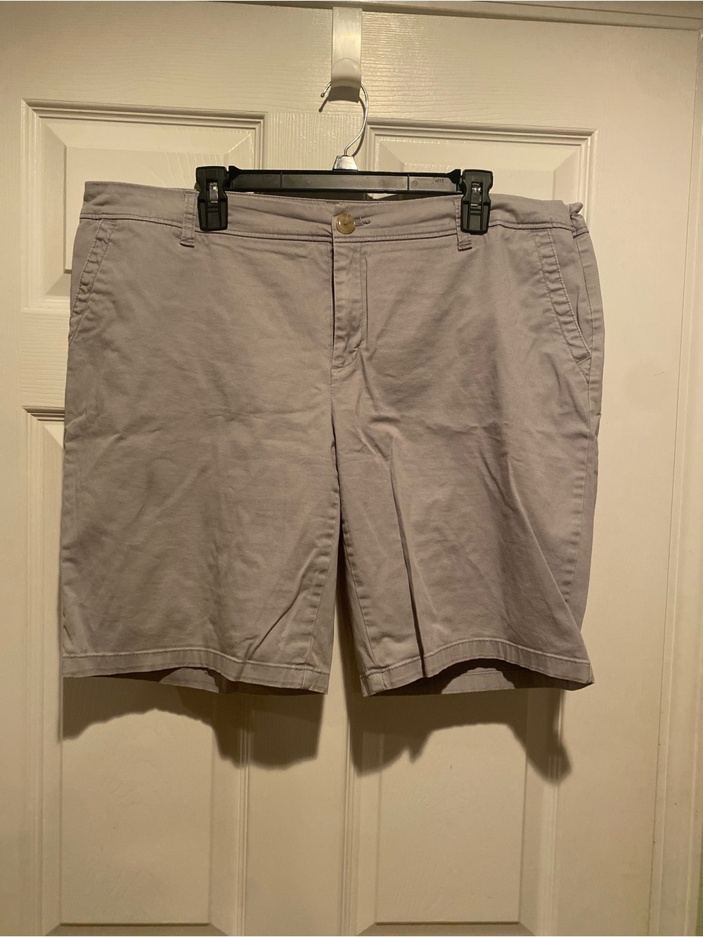Liz Claiborne Light Gray Classic Pants